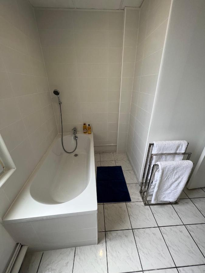 Beau 2 Pieces Quartier Brindeau A 10 Min A Pied Des Docks Et 20 Min De La Gare - Les Appartements Oceane Le Havre Exteriör bild